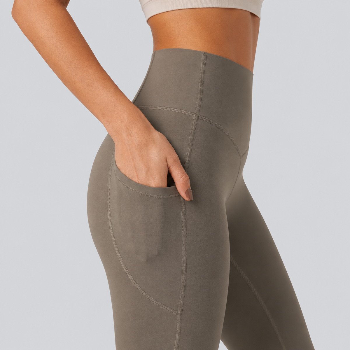 Legging gainant taille haute avec poches · Silua BodySculpt